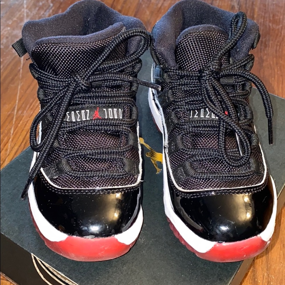 Like New Jordan 11 Retro (PS) Black/ Red/ White